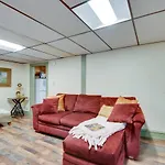 Home On Shared 10 Acres, On-Site Trail Access